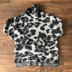 DKNY Gifting Leopard Pattern Long Sleeve Turtleneck Split Hem Sweater XXS